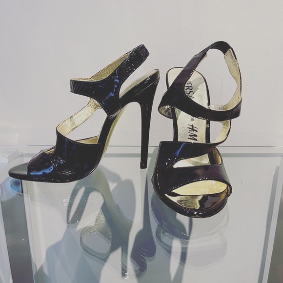 VERSACE x H&M black patent leather high heels sandals. Size 36. - Picture 1 of 4
